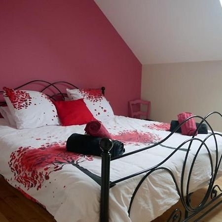 Chambre D Hote La Grange Pommiers-en-Forez Kültér fotó